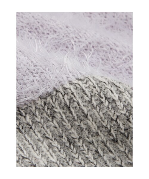 w closet(ダブルクローゼット)の「フェザーヤーン切替アンゴラ引きそろえプルオーバー(トップス・レディース・アイボリー/ブラックMIX・FREE)」の8枚目の写真