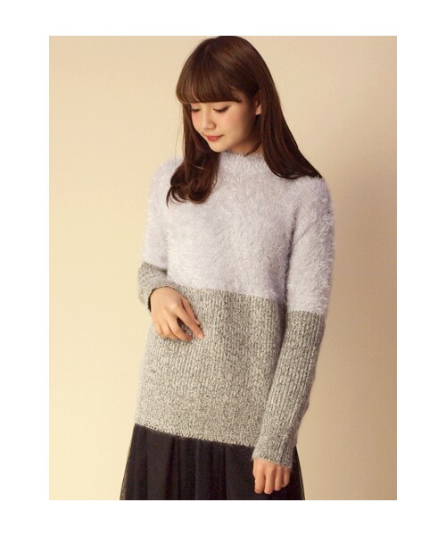 w closet(ダブルクローゼット)の「フェザーヤーン切替アンゴラ引きそろえプルオーバー(トップス・レディース・アイボリー/ブラックMIX・FREE)」の1枚目の写真