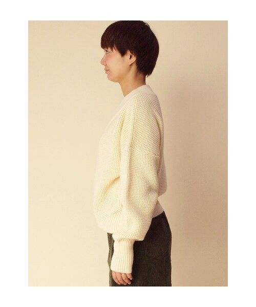 w closet（ダブルクローゼット）の「畦タック編みＶネックニットプルオーバー（トップス・レディース・アイボリー/ピンクベージュ/ネイビー・FREE）」の5枚目の写真