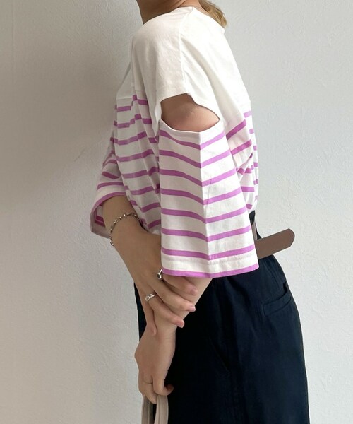 w closet（ダブルクローゼット）の「★先行予約★ショルダースリット切替パネルボーダーＴシャツ【5月下旬入荷】（トップス・レディース・オフ/クロ/シロ/ピンク/オフ/ブルー/ピンク/サックス/ブルーオレンジ/クロ/オフ・FREE）」の21枚目の写真