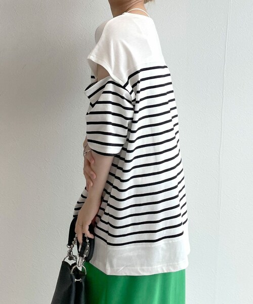 w closet（ダブルクローゼット）の「★先行予約★ショルダースリット切替パネルボーダーＴシャツ【5月下旬入荷】（トップス・レディース・オフ/クロ/シロ/ピンク/オフ/ブルー/ピンク/サックス/ブルーオレンジ/クロ/オフ・FREE）」の14枚目の写真