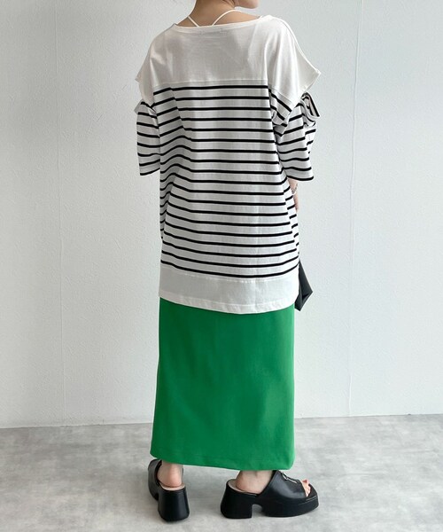 w closet（ダブルクローゼット）の「★先行予約★ショルダースリット切替パネルボーダーＴシャツ【5月下旬入荷】（トップス・レディース・オフ/クロ/シロ/ピンク/オフ/ブルー/ピンク/サックス/ブルーオレンジ/クロ/オフ・FREE）」の15枚目の写真