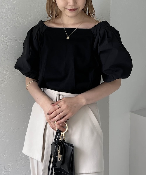 CAPRICIEUX LE'MAGE（カプリシューレマージュ）の「バルーンスリーブ異素材Tシャツ（Tシャツ/カットソー・レディース・ホワイト/ブラック・F）」の2枚目の写真