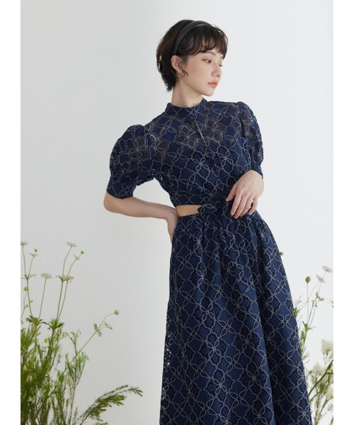 Marjorie（マージョリー）の「蔚藍海岸，側縷空菱形雕花蕾絲洋裝（ワンピース/ドレス・レディース・深藍・XS/S/M）」の4枚目の写真