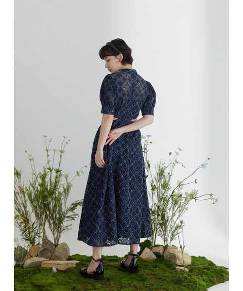 Marjorie（マージョリー）の「蔚藍海岸，側縷空菱形雕花蕾絲洋裝（ワンピース/ドレス・レディース・深藍・XS/S/M）」の7枚目の写真