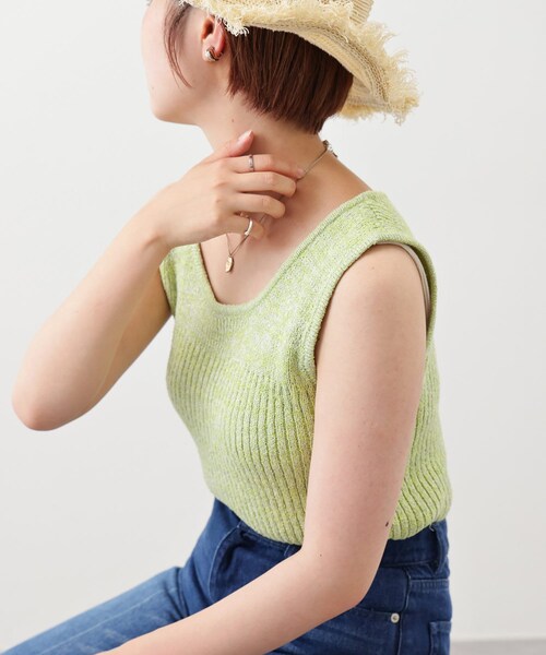 natural couture(ナチュラルクチュール)の「杢もくメランジニットタンク(ニット/セーター・レディース・オフホワイト/ベージュ/ピンク/グリーン/ブラック・FREE)」の1枚目の写真