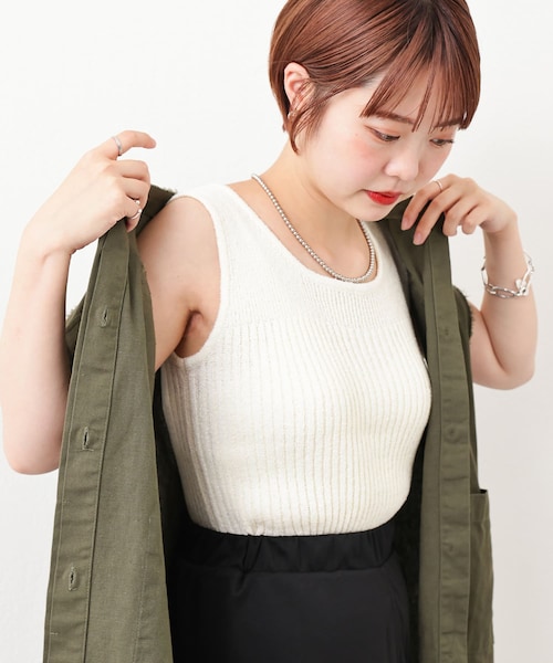 natural couture(ナチュラルクチュール)の「杢もくメランジニットタンク(ニット/セーター・レディース・オフホワイト/ベージュ/ピンク/グリーン/ブラック・FREE)」の3枚目の写真