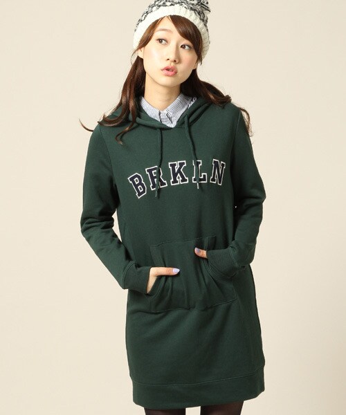 LOWRYS FARM（ローリーズファーム）の「スウェットパーカーワンピースロングスリーブ２（ワンピース/ドレス・レディース・ナチュラル/グレー/グリーン/ネイビー・Ｍ/Ｌ）」の3枚目の写真