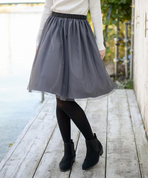 GLOBAL WORK(グローバルワーク)の「リバーシブルチュールスカート(スカート・レディース・ホワイト×ホワイト06/ブラック×グレー15/ブラック×ネイビー88・M/L)」の2枚目の写真