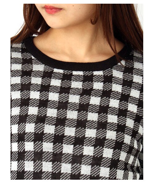 earth music&ecology（アースミュージックアンドエコロジー）の「・チェックニットプルオーバー（ニット・セーター・レディース・ブラック/ライトピンク/サックスブルー/ネイビー・S/M）」の4枚目の写真