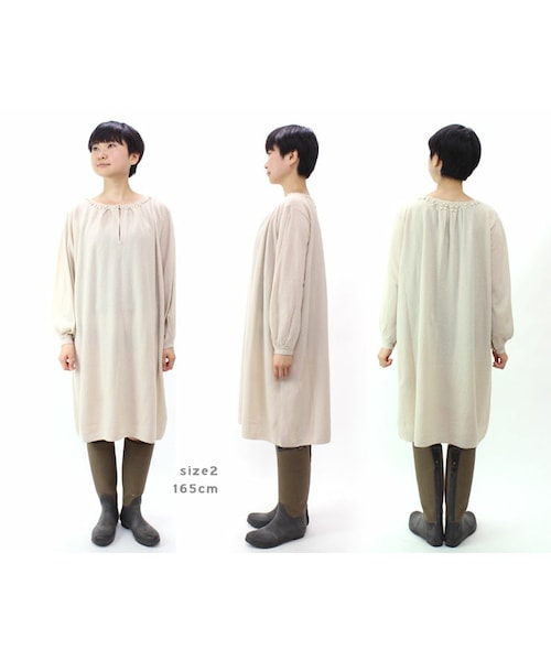 45R（フォーティファイブアール）の「ウール包み刺繍ニットワンピース 