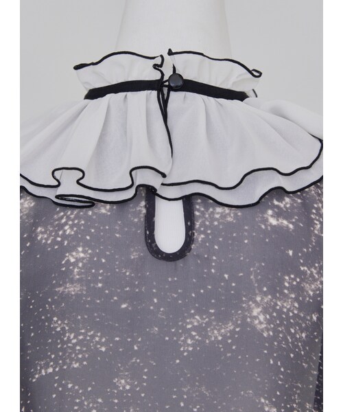 Marjorie（マージョリー）の「最後戰象，星空感壓摺荷葉綁帶上衣（トップス・レディース・黑・S/M）」の10枚目の写真