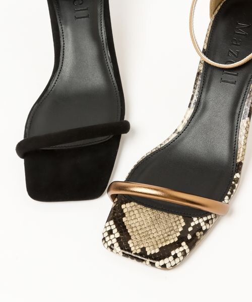 BARNYARDSTORM（バンヤードストーム）の「ハンカマストラップサンダル（シューズ・レディース・ゴールド×パイソン02/ブラック19・35(22.5cm)/36(23.0cm)/37(23.5cm)/38(24.0cm)/39(24.5cm)）」の20枚目の写真