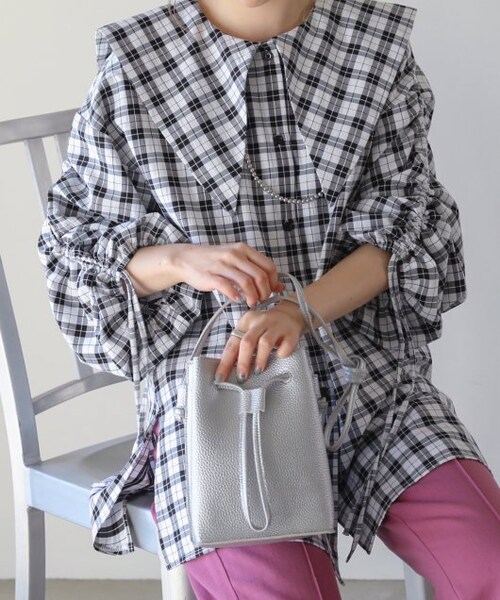 RAY CASSIN（レイカズン）の「ドロストミニショルダーバッグ（バッグ・レディース・クロ/グリーン/ピンク/ベージュ/シルバー・FREE）」の22枚目の写真