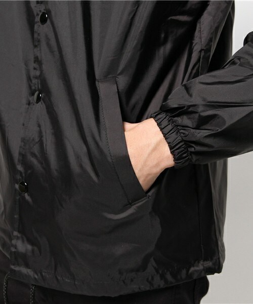 ANREALAGE(アンリアレイジ)の「ANREALAGE×MIDWEST イベント別注コーチジャケット(ブルゾン・メンズ・ブラック・SMALL)」の7枚目の写真