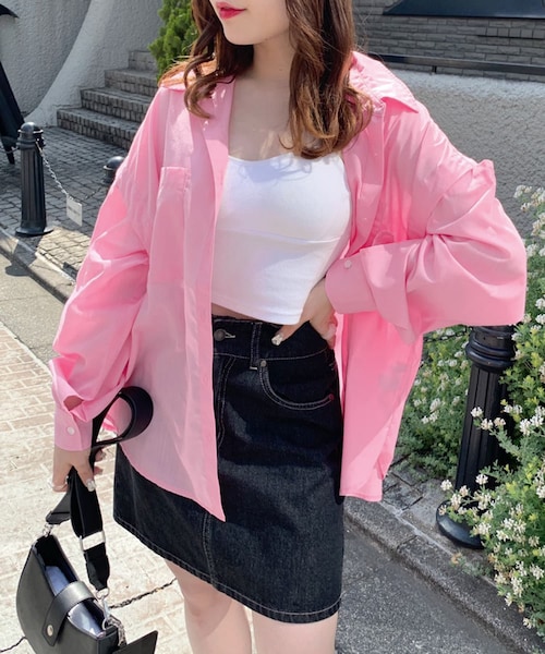 OLIVE des OLIVE（オリーブデオリーブ）の「肩開きシャツ（シャツ/ブラウス・レディース・オフホワイト/ピンク/オレンジ/ラベンダー・FREE）」の2枚目の写真