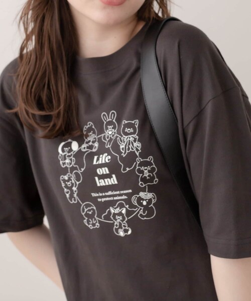 OLIVE des OLIVE(オリーブデオリーブ)の「【PAL Tee】asuka×oliveアニマルT(Tシャツ/カットソー・レディース・オフホワイト/グリーン/ブラック/ラベンダー・S/XL)」の2枚目の写真