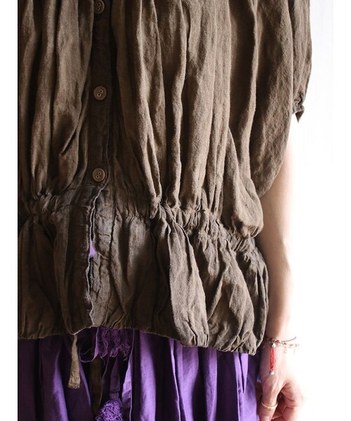 【Tabrik(タブリク)】リネンパフブラウス(泥染) Tabrik(タブリク)】リネンパフブラウス(泥染) Tabrik linen puff