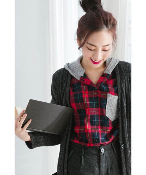 ORENDA（オレンダ）の「針織混搭連帽格紋襯衫（トップス・レディース・紅格/綠格・F）」の5枚目の写真