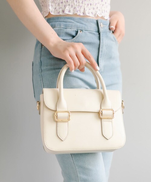 OLIVE des OLIVE(オリーブデオリーブ)の「ダブルベルトショルダー(ショルダーバッグ・レディース・オフホワイト/ダークブラウン・FREE)」の1枚目の写真