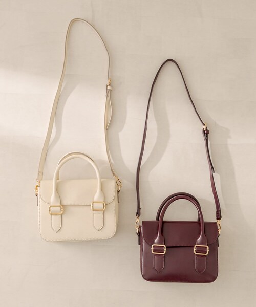 OLIVE des OLIVE(オリーブデオリーブ)の「ダブルベルトショルダー(ショルダーバッグ・レディース・オフホワイト/ダークブラウン・FREE)」の2枚目の写真