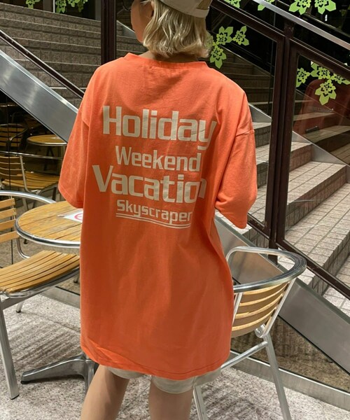 CIAOPANIC（チャオパニック）の「今年のお勧めロゴTシャツ！オーバーサイズBIGプリントTEE（Tシャツ/カットソー・レディース・アイボリー/グリーン/ピンク/グレー・ONE）」の3枚目の写真