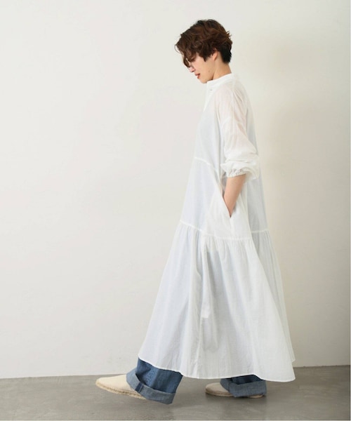 JOURNAL STANDARD LUXE（ジャーナルスタンダード　ラックス）の「《予約》キャンブリック ティアードワンピース（その他・ホワイト/フリー）」の4枚目の写真