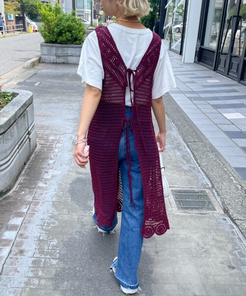 CIAOPANIC（チャオパニック）の「夏から秋にかけて大活躍、レース編みロングジレ（ニット/セーター・レディース・アイボリー/ボルドー・ONE）」の2枚目の写真