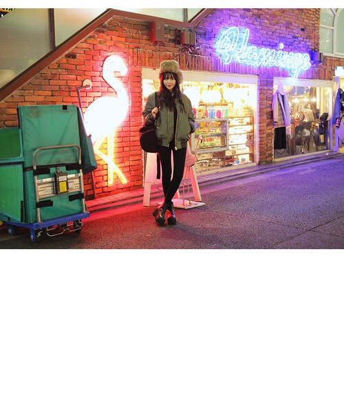 STYLENANDA(スタイルナンダ)の「かかとジッパープラットフォームアンクルブーツ(シューズ・レディース・ホワイト/ブラック・225/230/235/240/245)」の15枚目の写真