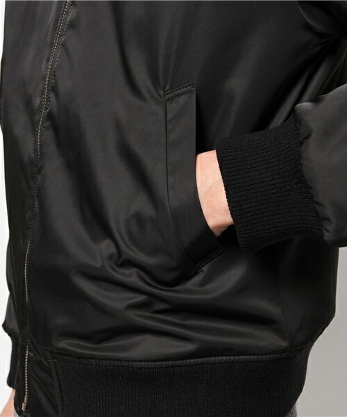 603（ロクマルサン）の「603 ナイロン裏キルトMA-1（ブルゾン・メンズ・ブラック/ダークグリーン・40）」の10枚目の写真