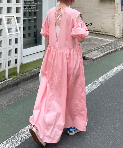 w closet（ダブルクローゼット）の「ショルダースリットパフスリーブ