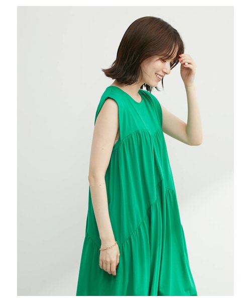 Green　Parks（グリーンパークス）の「・SUGAR SPOON ティアードロングワンピース（ワンピース/ドレス・ブラック/グリーン/ブルー・F）」の5枚目の写真