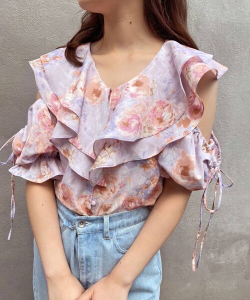 one after another NICE CLAUP（ワンアフターアナザーナイスクラップ）の「マルチWAYフリル羽織りブラウス（シャツ/ブラウス・レディース・アイボリー/その他1/レッド/ブラック・0）」の3枚目の写真