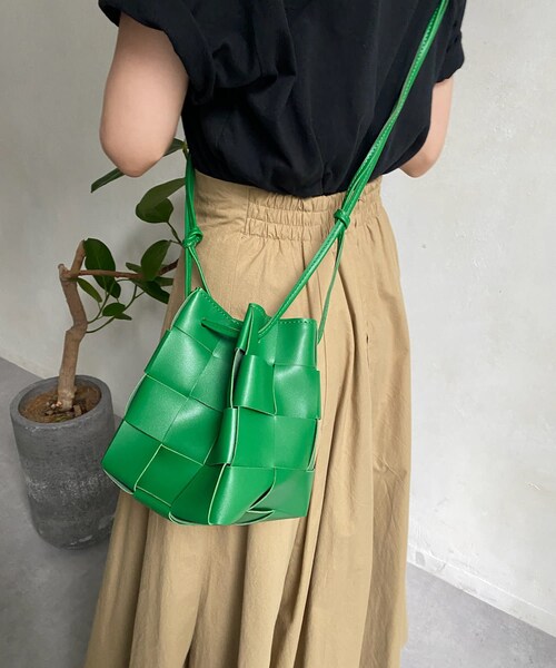 DouDou(ドゥドゥ)の「【WEB限定】メッシュショルダーBAG(トートバッグ・レディース・オフホワイト/グリーン/ブラック・F)」の1枚目の写真