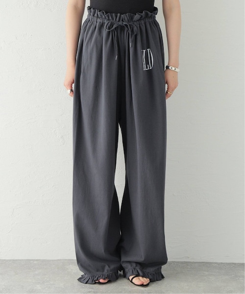 HOLIDAY ホリデイ SUPER FINE DRY BAGGY PANTS HOLIDAY（ホリデイ）の「SUPER FINE DRY RUFFLE BAGGY PANTS