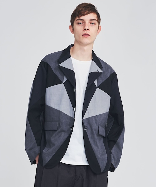 ANREALAGE(アンリアレイジ)の「POLYGON PANEL JACKET(その他アウター・メンズ・GRY/BLK・48/50)」の2枚目の写真