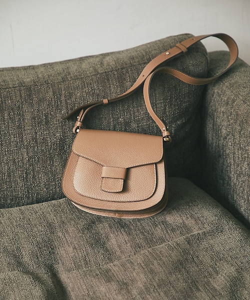 RIVE DROITE（リヴドロワ）の「予約【人気のLORISTELLA】ラウンドショルダーバッグ（ショルダーバッグ・レディース・アイボリー/ブラウン/ブラック・F）」の3枚目の写真