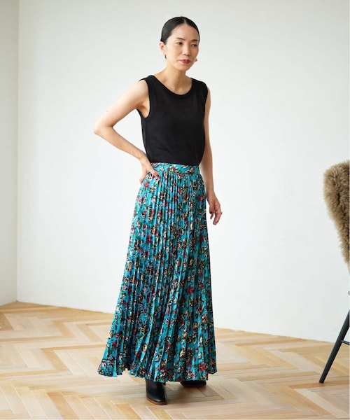 極美品✨現行✨ヴェルメイユパーイエナ　サテン フラワー プリントプリーツスカート VERMEIL par iena（ヴェルメイユパーイエナ）の「《予約》サテン