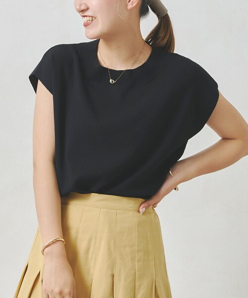 Chez toi（シェトワ）の「フレンチスリーブボートネックプルオーバー（カーディガン/ボレロ・レディース・オフホワイト/グレージュ/ライムグリーン/ブラック・F）」の2枚目の写真