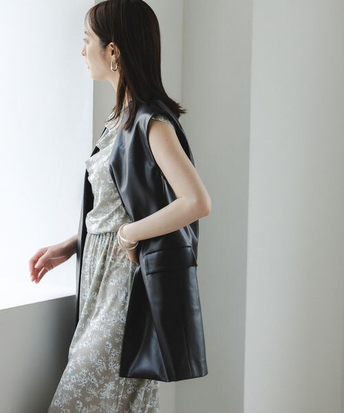 Andemiu(アンデミュウ)の「アソートノーカラージレ(ジャケット/アウター・レディース・ブラック(Fレザー)09/チャコール(ダブルクロス)18/オレンジ(ダブルクロス)45/ベージュ(Fレザー)52・F)」の1枚目の写真