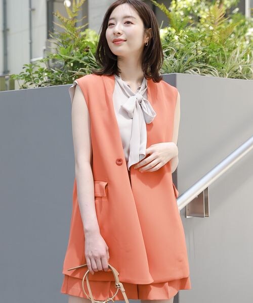 Andemiu(アンデミュウ)の「アソートノーカラージレ(ジャケット/アウター・レディース・ブラック(Fレザー)09/チャコール(ダブルクロス)18/オレンジ(ダブルクロス)45/ベージュ(Fレザー)52・F)」の10枚目の写真