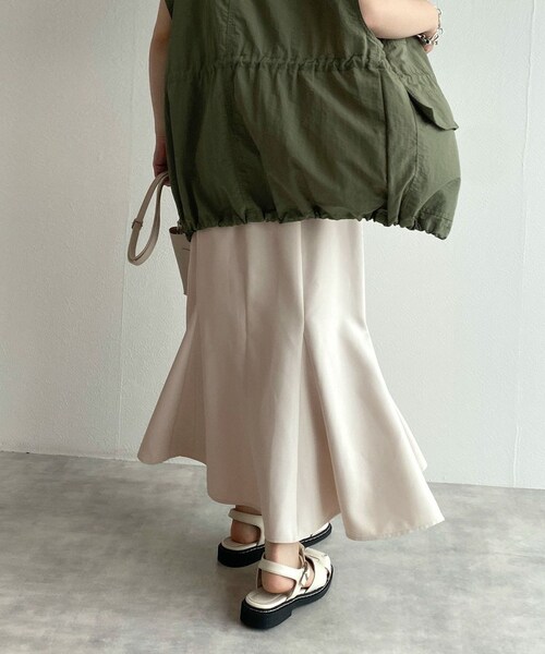 w closet（ダブルクローゼット）の「マーメイドスカート（スカート・レディース・アイボリー/マスタード/ブラウン/ブラック・FREE）」の15枚目の写真