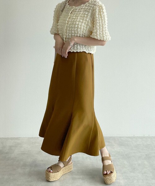 w closet（ダブルクローゼット）の「マーメイドスカート（スカート・レディース・アイボリー/マスタード/ブラウン/ブラック・FREE）」の17枚目の写真