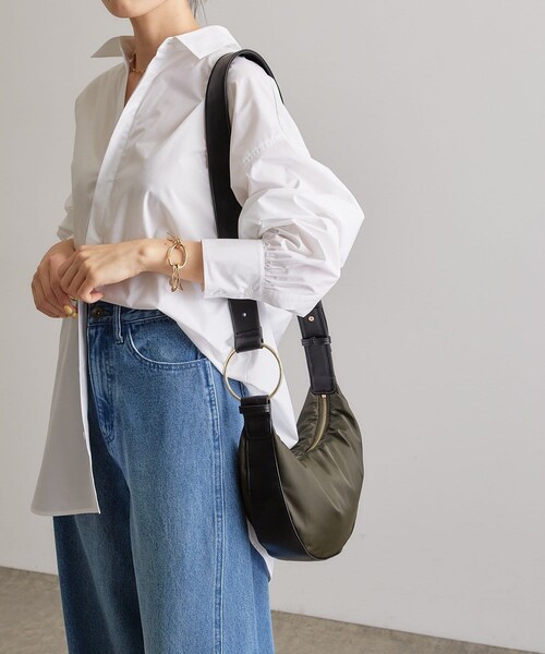 COLLAGE GALLARDAGALANTE(コラージュガリャルダガランテ)の「【PAPILLONNER】2WAYラウンドバッグ(ショルダーバッグ・カーキ/ブラック・F)」の2枚目の写真