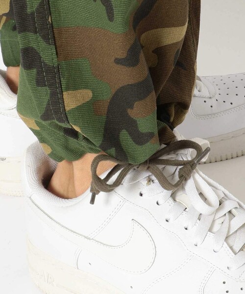 AVIREX(アヴィレックス)の「ユーティリティ イージー パンツ/UTILITY EASY PANT(パンツ・ブラック/ベージュ/カーキカモ2/オリーブ/オリーブカモ・1/2/3)」の8枚目の写真