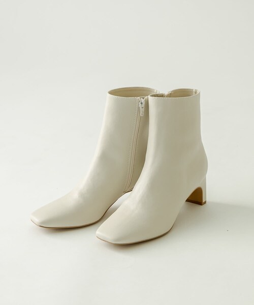 mystic（ミスティック）の「シンプルスクエアショートブーツ（ブーティ・レディース・オフホワイト/ブラック・36/37/38）」の2枚目の写真