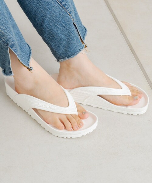 CIAOPANIC TYPY(チャオパニックティピー)の「【BIRKENSTOCK/ビルケンシュトック】HONOLULU(サンダル・レディース・ホワイト/ブラック/ミッドナイトブルー・36/37)」の1枚目の写真