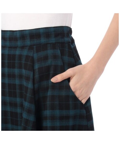 OZOC（オゾック）の「起毛チェックミディ丈フレアスカート（ひざ丈・レディース・ダークグリーン/ブラック・M）」の5枚目の写真