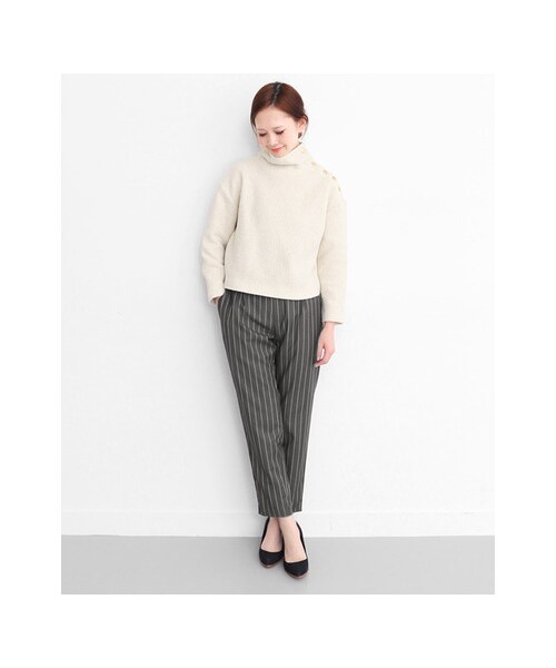 KBF（ケイビーエフ）の「ピンストライプタックパンツ（パンツ・レディース・GRAY/NAVY/BLACK・one）」の4枚目の写真