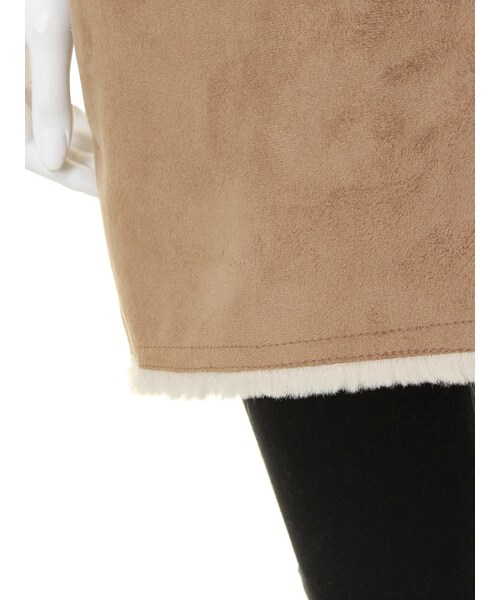 Ungrid(アングリッド)の「【Lady Like】フェイクムートンロングコート(ジャケット/アウター・レディース・ベージュ/キャメル・S/M)」の11枚目の写真